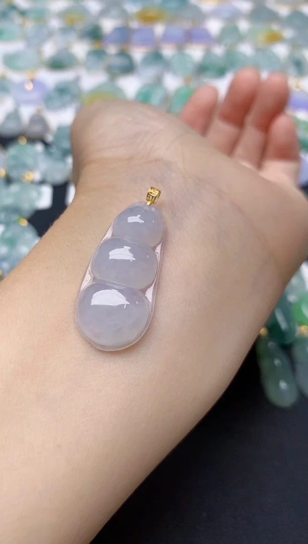 翡翠18K金镶嵌颈饰天然缅甸A货翡翠