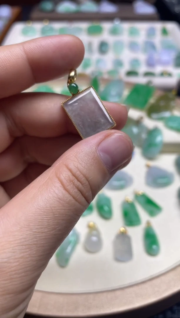 翡翠18K金镶嵌吊坠(不含链)无事牌