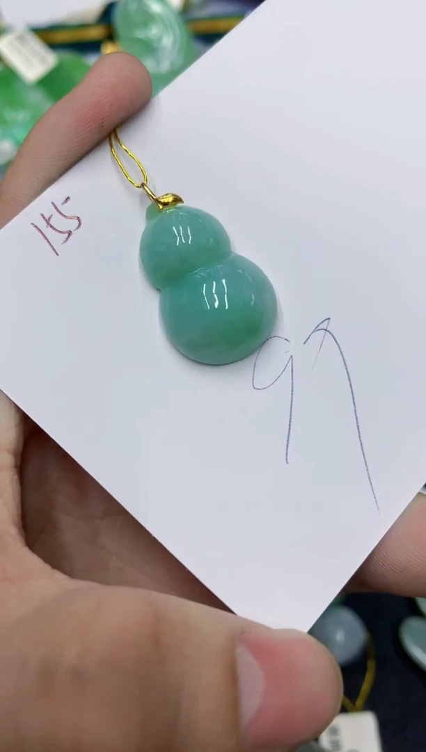 颈饰18K金镶嵌翡翠111111111111