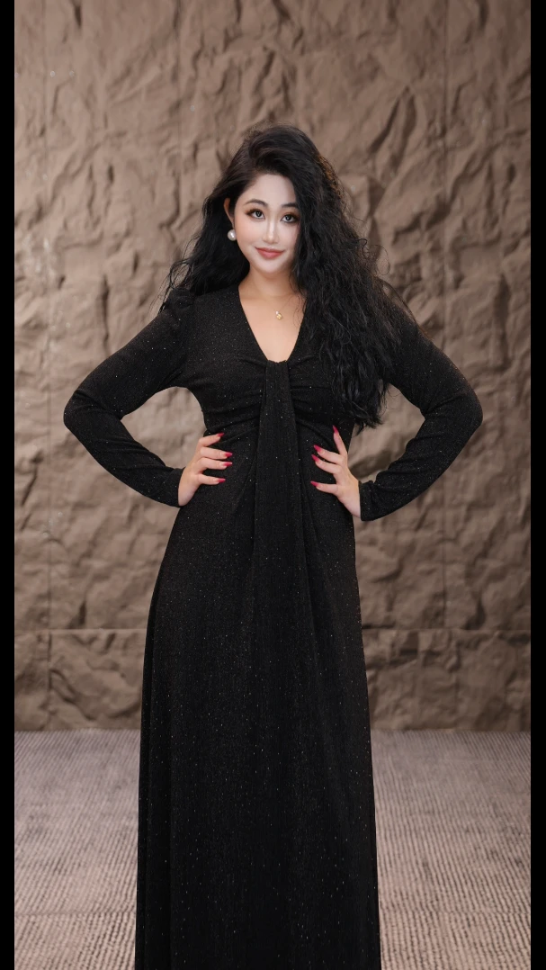 星云里微胖服饰｜美杜莎｜微胖轻奢显瘦藏肉法式混丝针织连衣裙