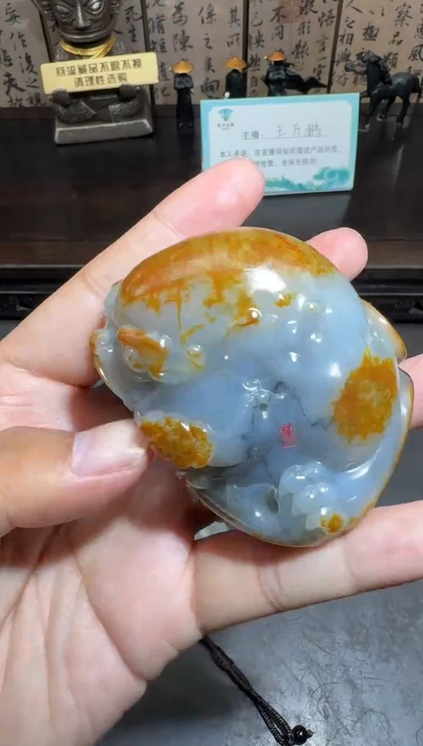 未镶嵌和田玉挂件和田玉