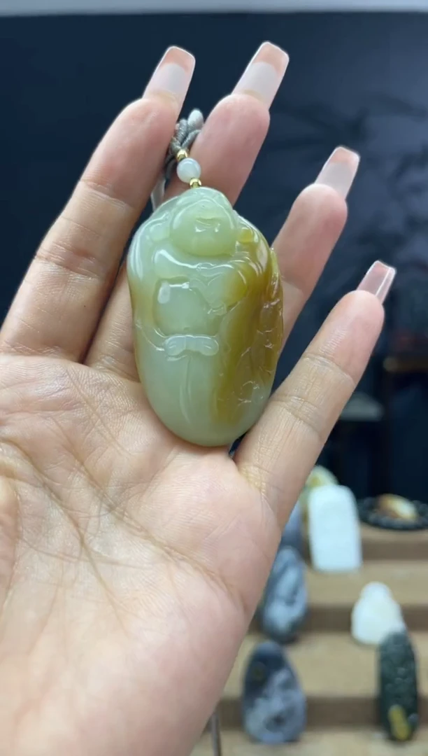 颈饰未镶嵌和田玉1