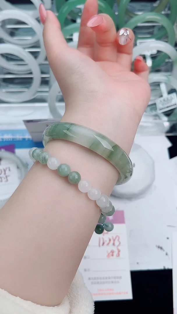 未镶嵌手镯石英质玉75-57/58