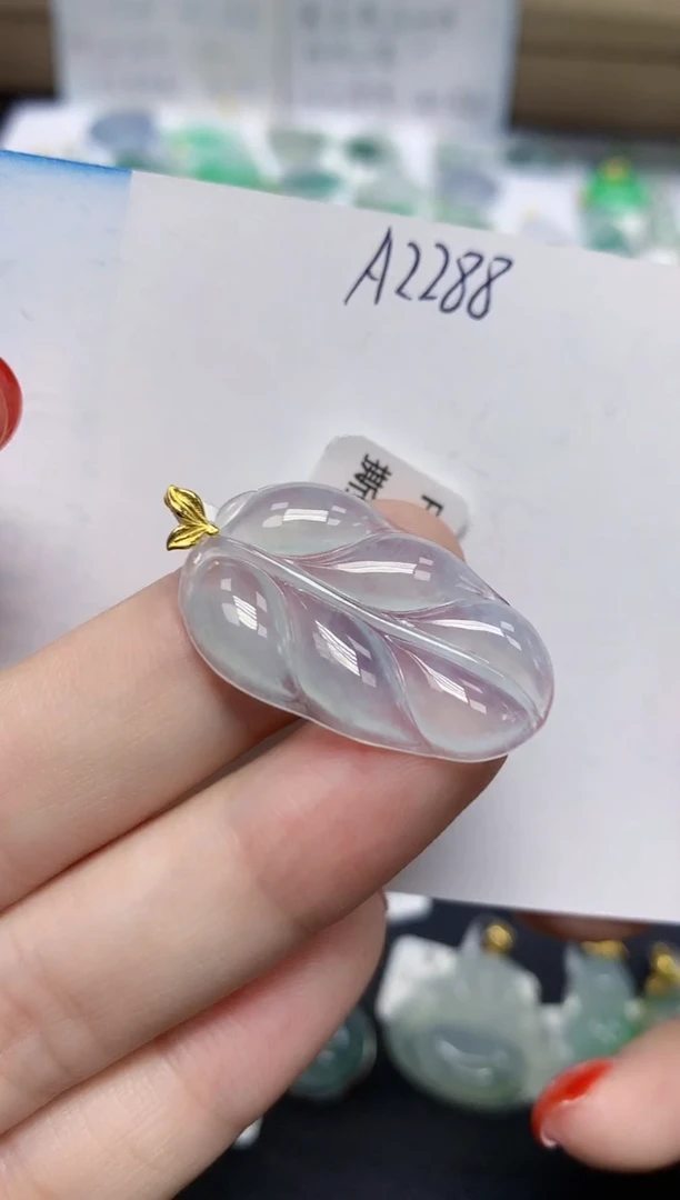 颈饰18K金镶嵌翡翠天然缅甸翡翠A货翡翠百元以上9元证书费自理