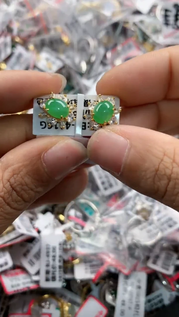 银S925镶嵌戒指翡翠666      10