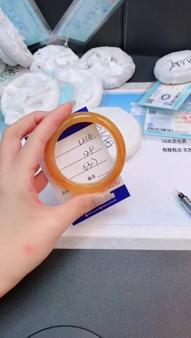 未镶嵌手镯石英质玉22L214-53