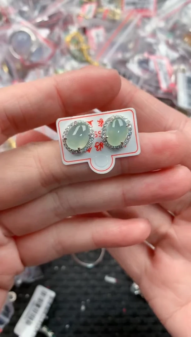 银S925镶嵌戒指翡翠888     2