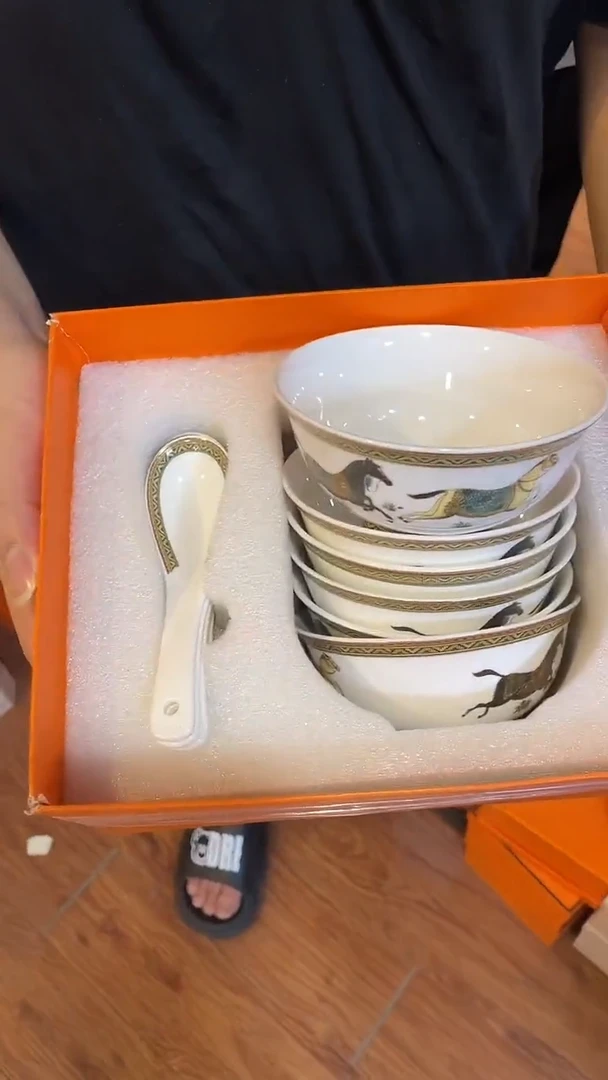 杯鸿辉家品牌瓷器，京东包邮！