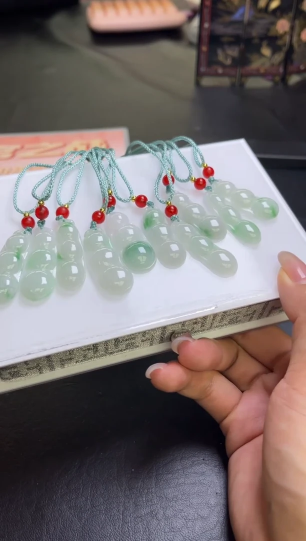 颈饰未镶嵌翡翠T181多样性发一件/配绳子