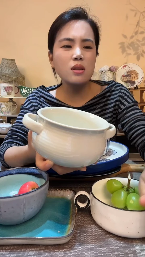 瓷片5英寸双耳碗 微瑕介意勿拍