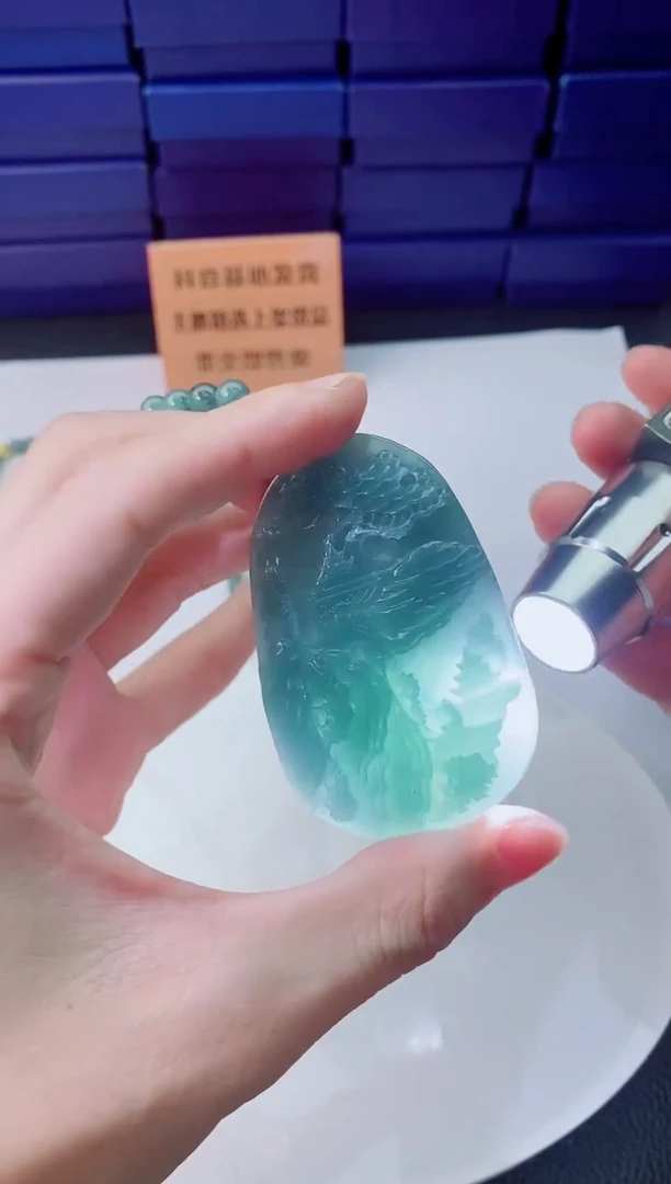 翡翠未镶嵌颈饰1111111111