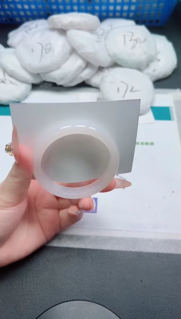 石英质玉手镯未镶嵌146-56.3