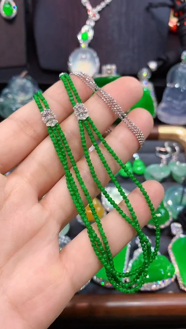 项链18K金镶嵌翡翠珠链