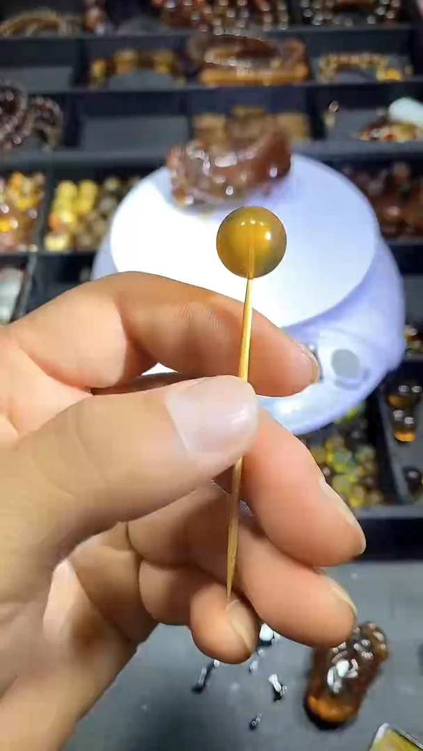 琥珀颈饰未镶嵌天然缅甸琥珀单珠