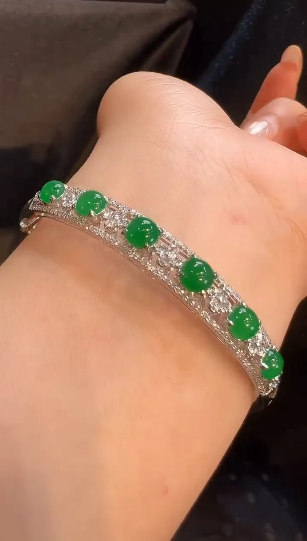 18K金镶嵌手镯翡翠AL6手镯