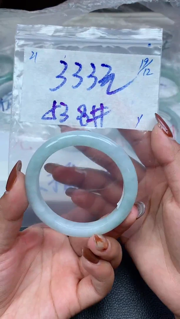 未镶嵌定制翡翠21毛货需精细抛光手镯拍一发一