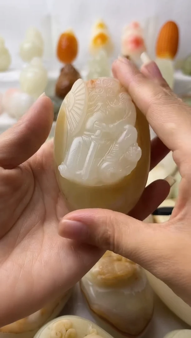 石材方解石手把件不退换钟馗