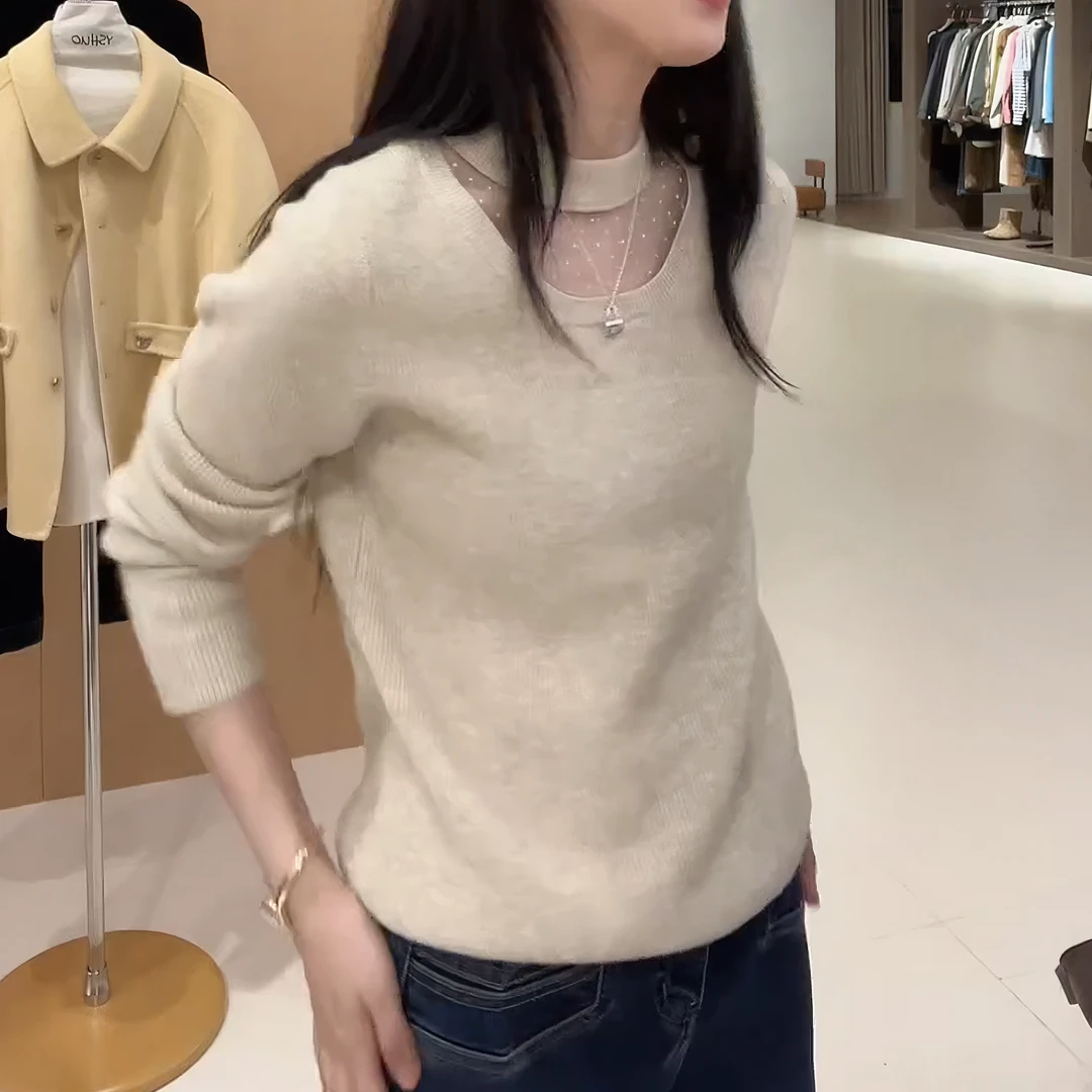 【优雅精髓】气质镂空拼接蕾丝领口打底针织法式长袖上衣LK2508287