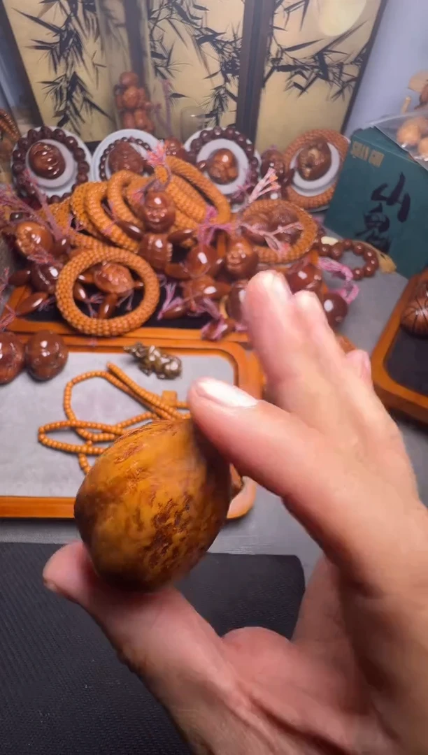 手串橄榄核?***?素核一个