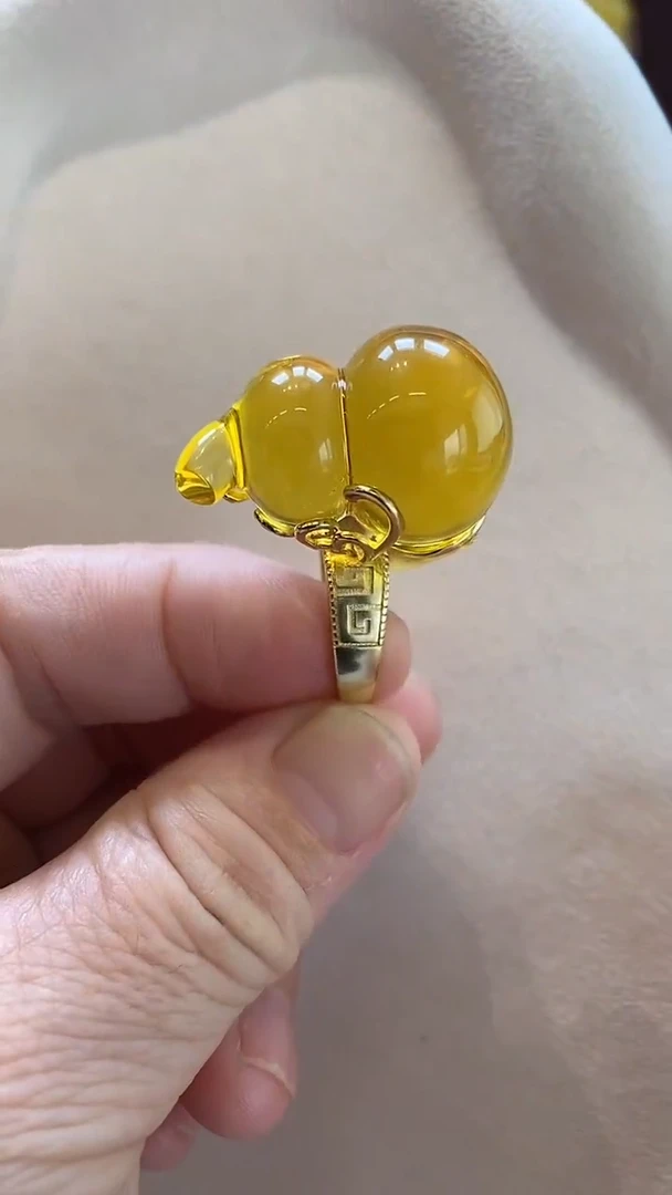 银S925镶嵌琥珀戒指戒指