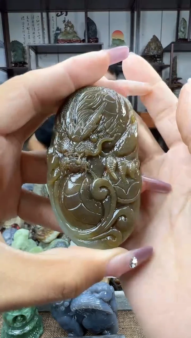 未镶嵌和田玉把件1