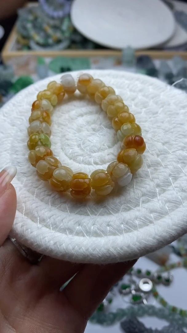 定制翡翠未镶嵌小***猪毛货定制不退不换