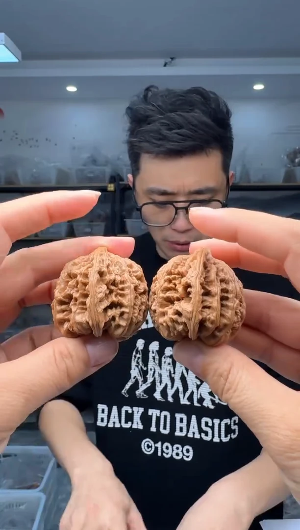 【闪购商品】文玩核桃把件42大粗筋