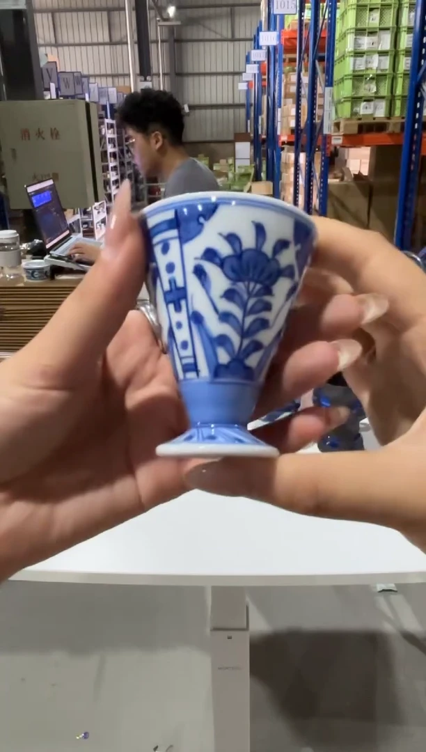 玻璃纸芙蓉手； ショットグラス