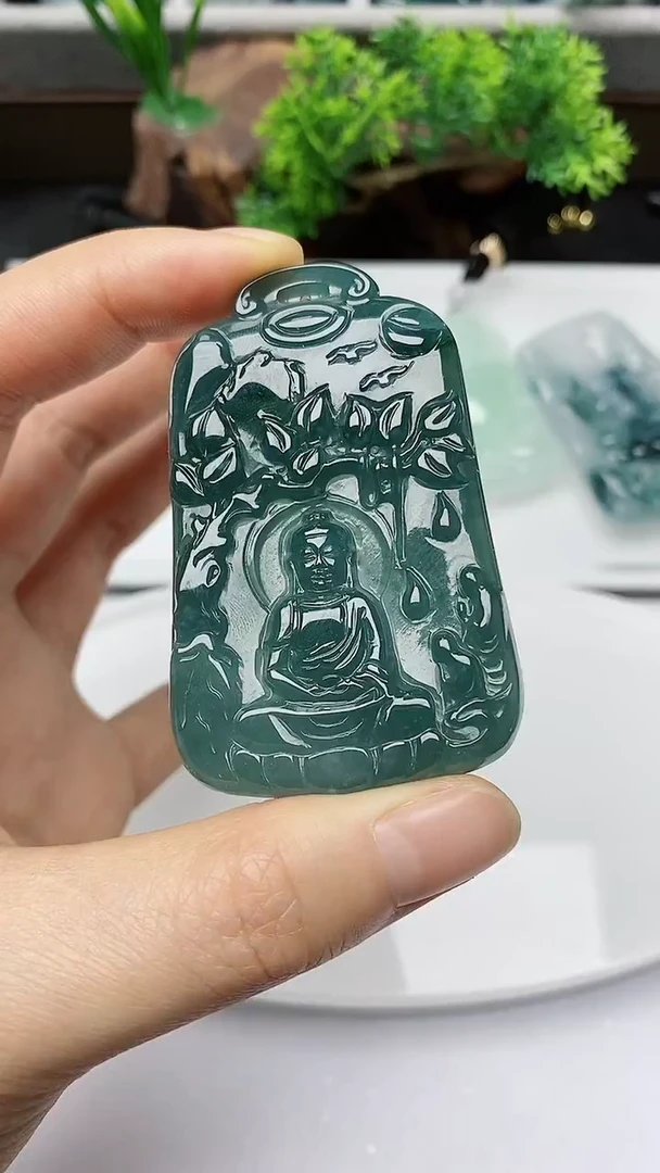 【闪购商品】翡翠颈饰未镶嵌