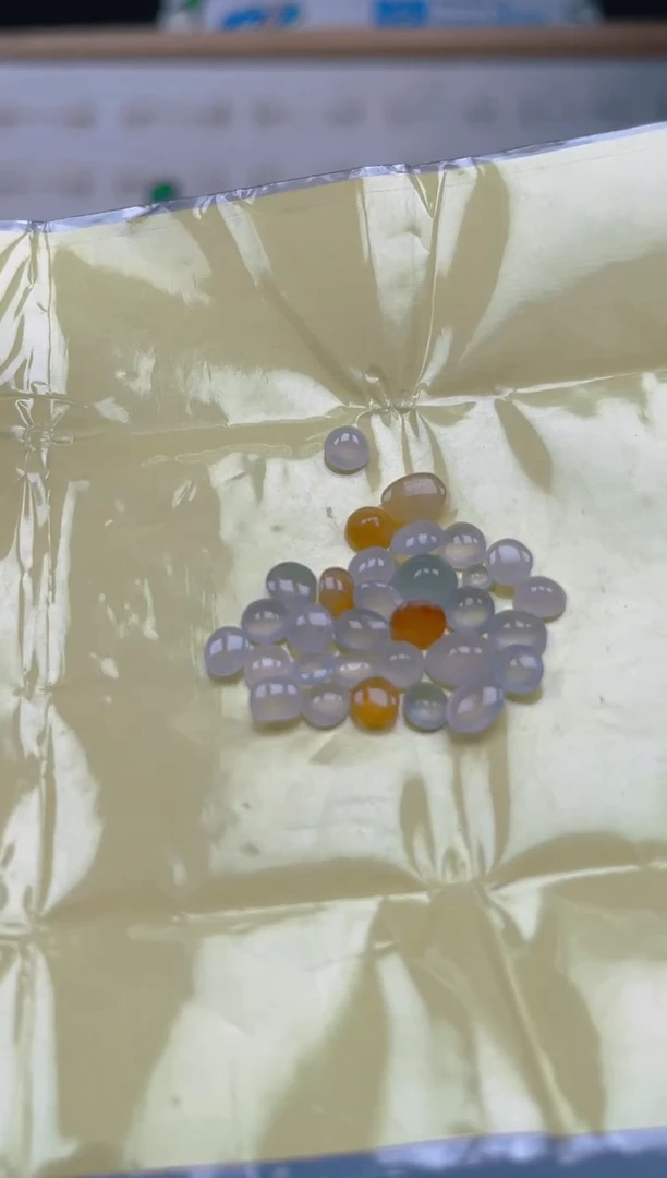 裸石翡翠天然翡翠蛋面85