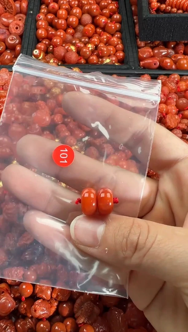 【闪购商品】南红玛瑙颈饰未镶嵌1