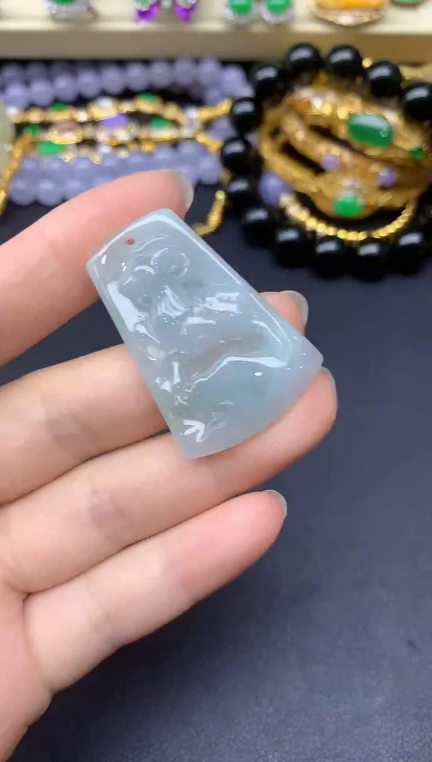 颈饰未镶嵌翡翠127-雪姐翡翠天天见