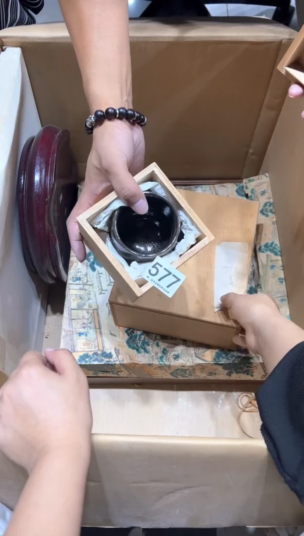 瓷片咏**笑577...........