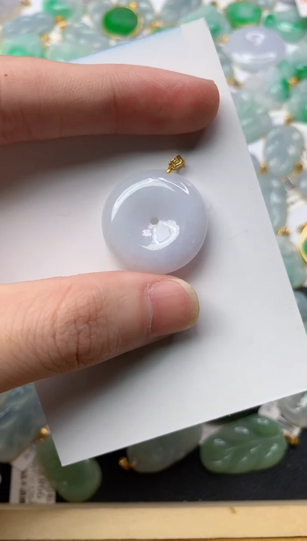 【闪购商品】翡翠颈饰18K金镶嵌4.......