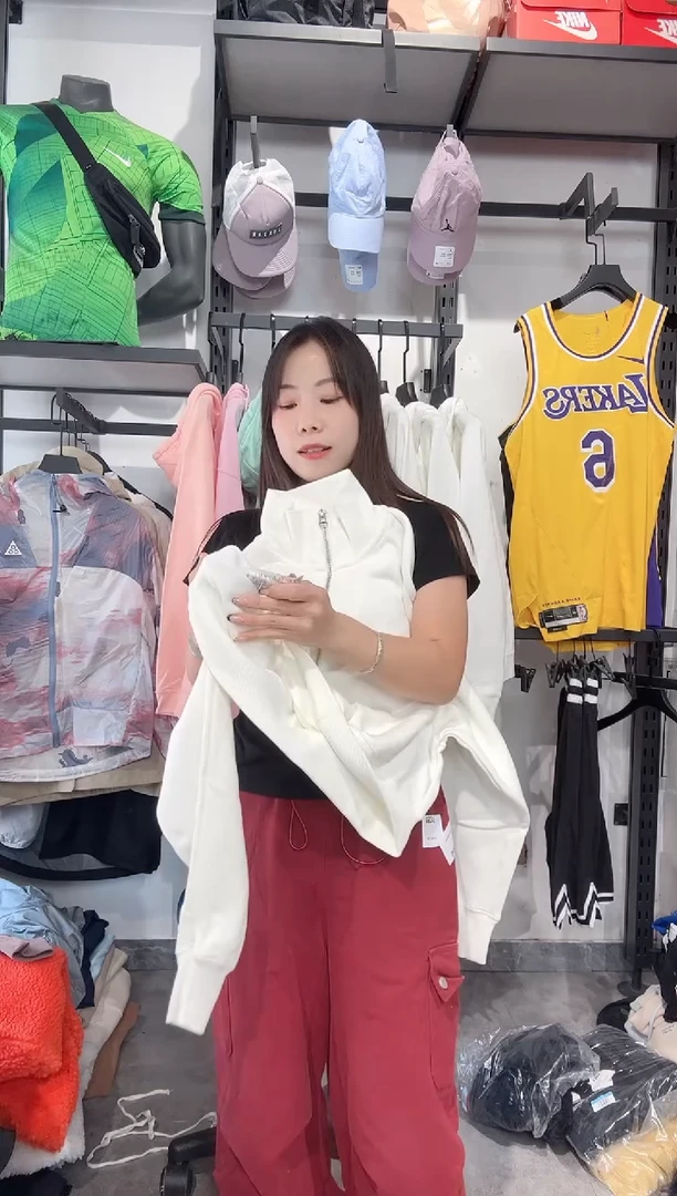 1689  编码 瑕疵款直播间过款为准 尺码