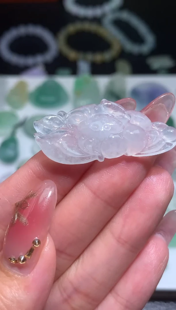 定制翡翠未镶嵌莲花