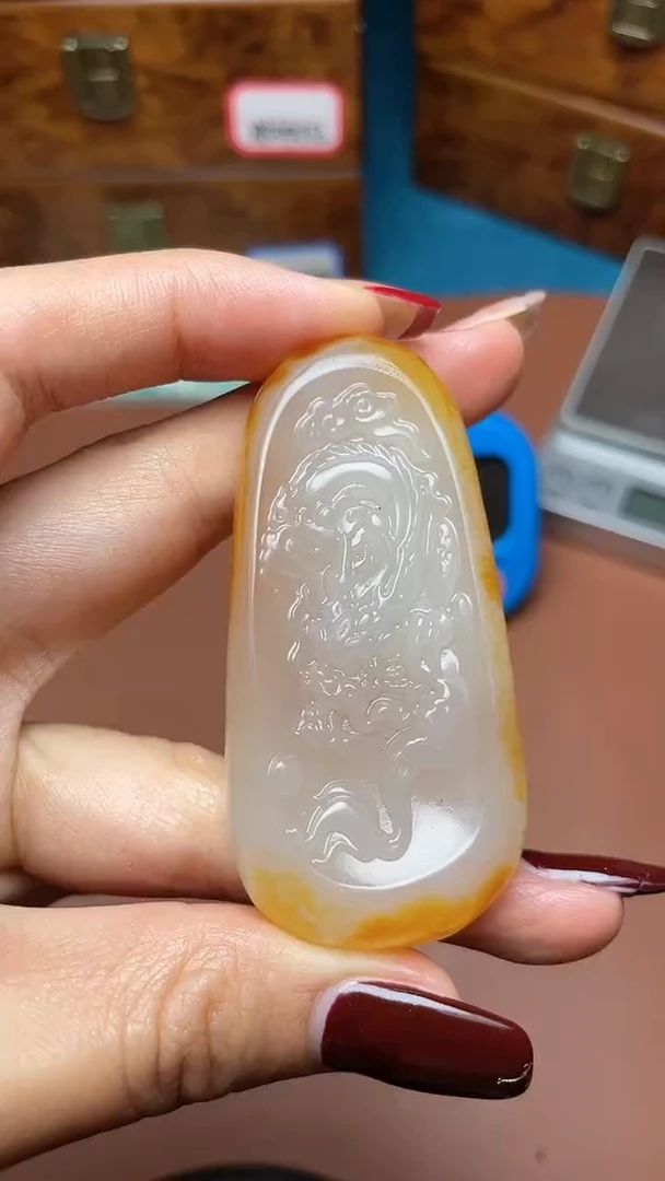 未镶嵌和田玉挂件和田玉