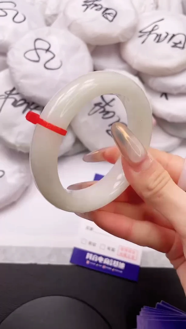 【闪购商品】和田玉手镯未镶嵌8K20-55