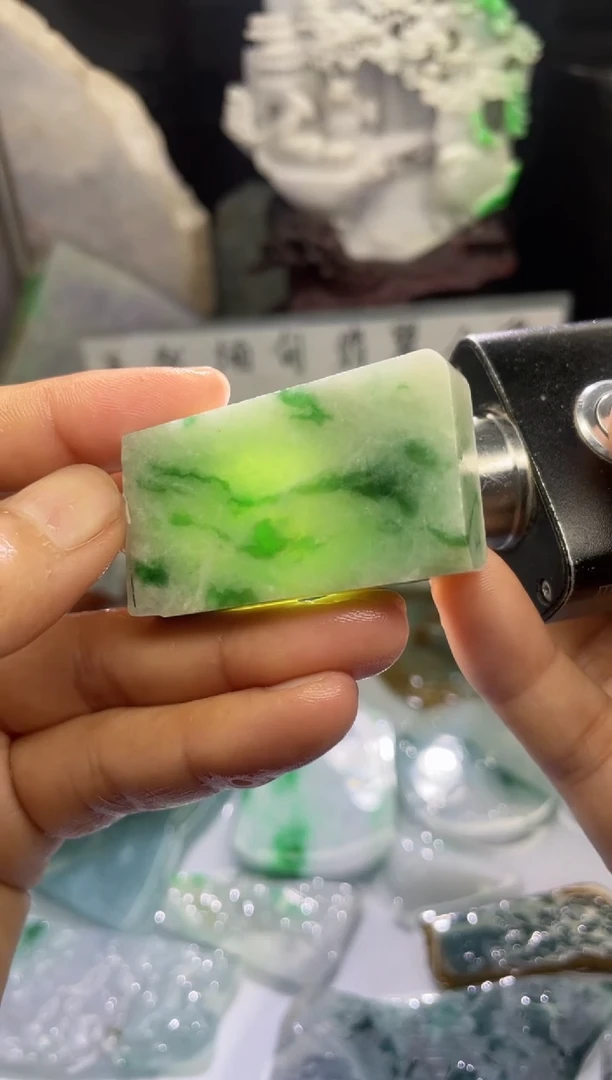 未镶嵌挂件翡翠天然缅甸翡翠A货
