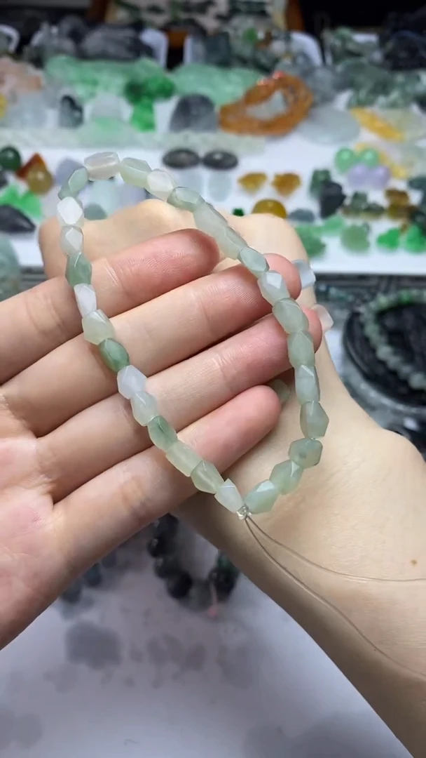 定制翡翠未镶嵌毛货定制不退不换