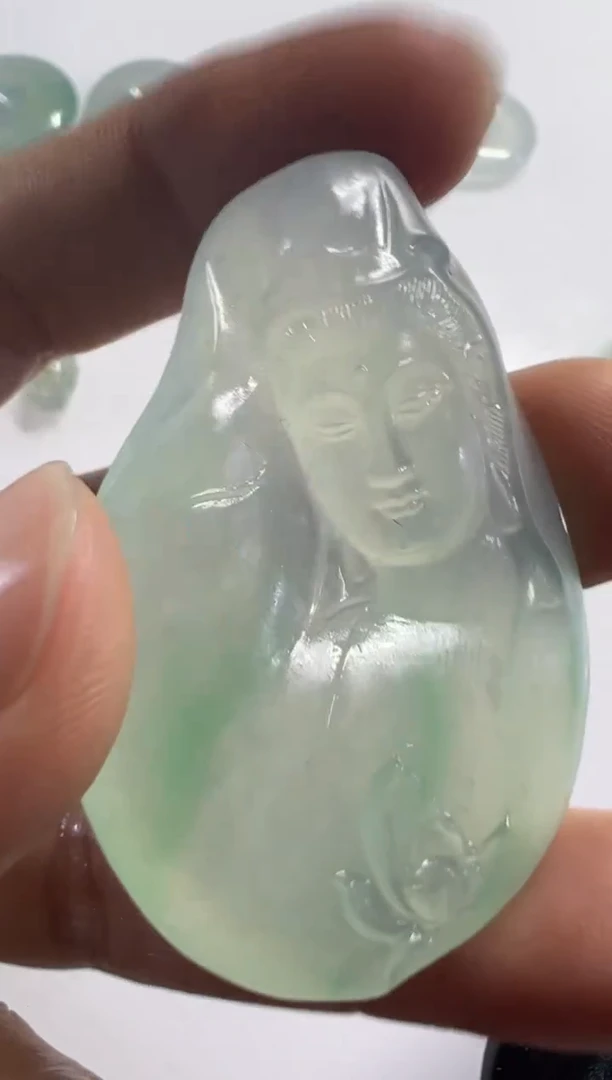 未镶嵌定制翡翠观音