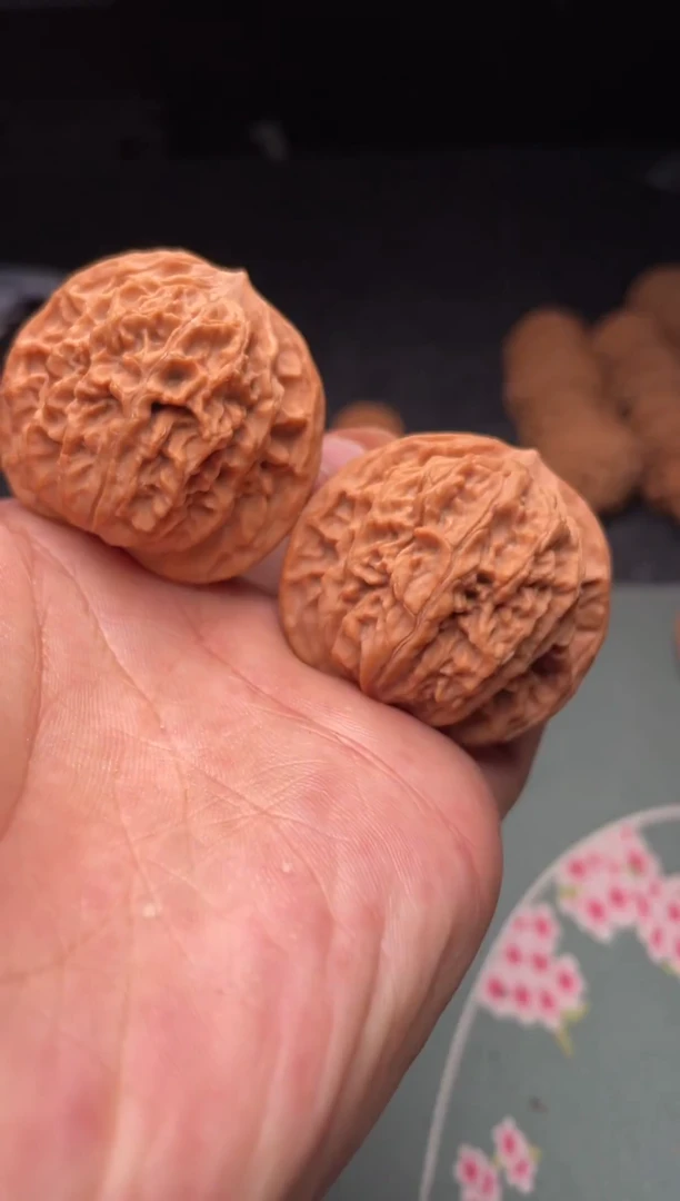 把件文玩核桃a183   盘龙纹 42尺