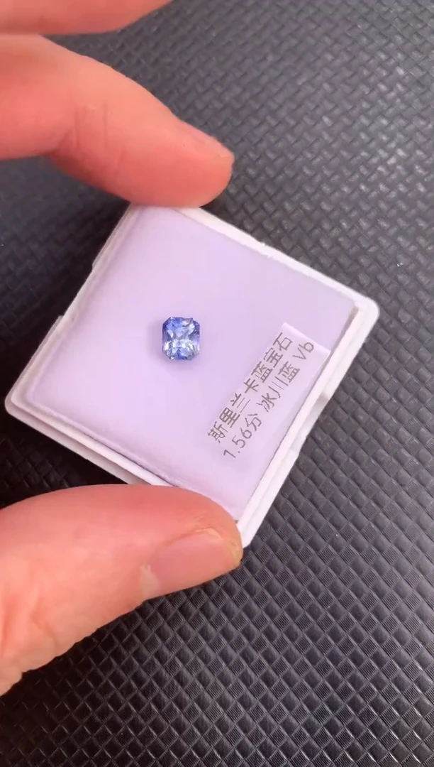 裸石蓝宝石天然斯里兰卡蓝宝石