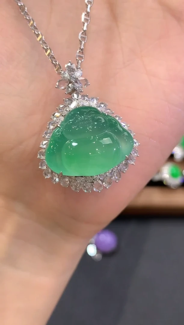 吊坠(不含链)18K金镶嵌翡翠街**北q88