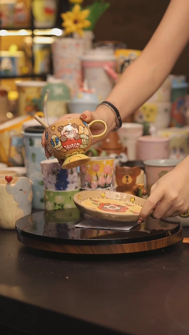 景德镇釉下彩绘设计师款式陶瓷