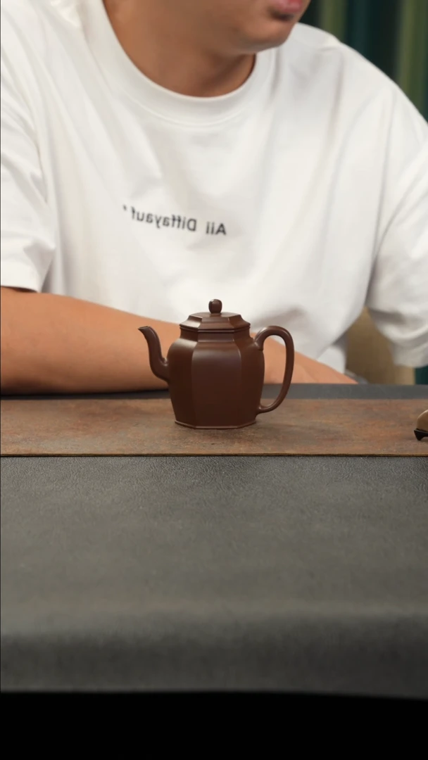 茶壶紫砂M**s1111111111111111111111111111111111111111