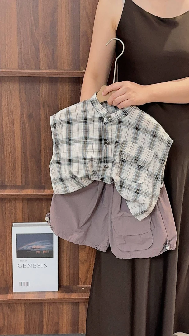《夏上新》盛夏薄款~格纹男童女童复古领落肩无袖衬衫25XL1403