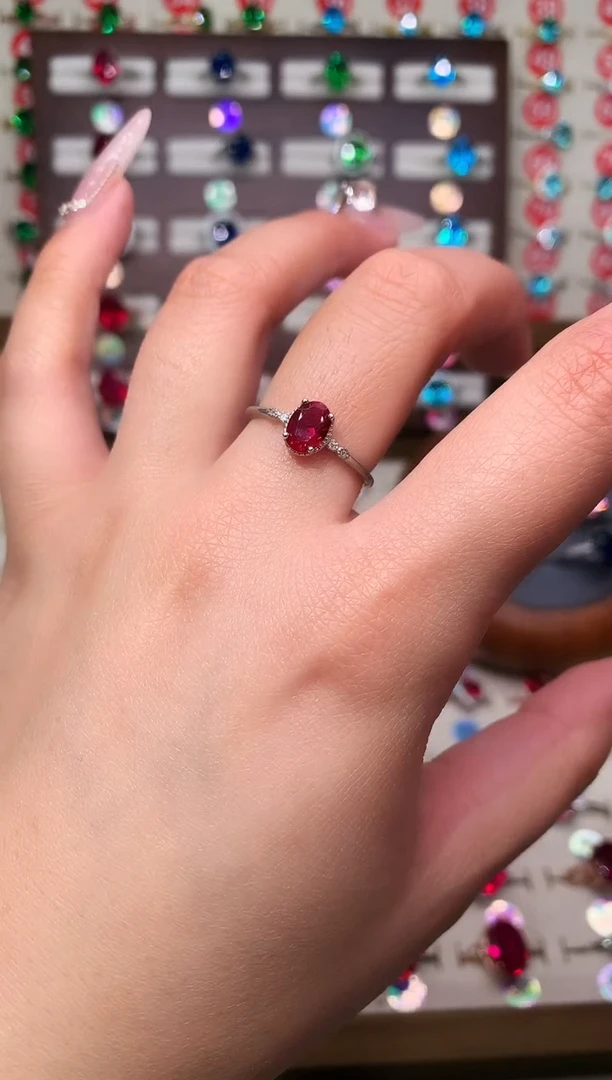 银S925镶嵌戒指红宝石5*7 酒红银托