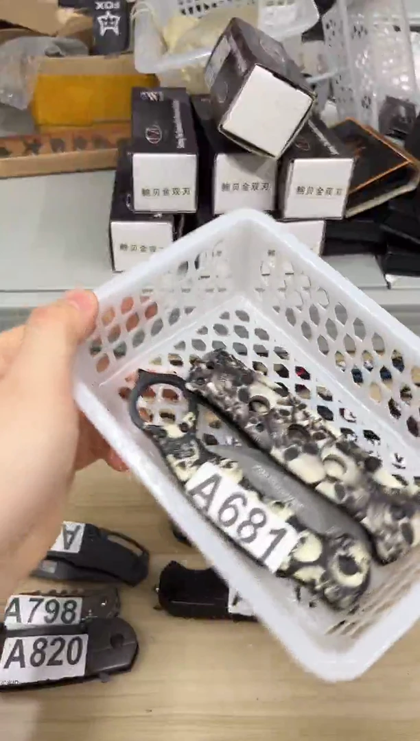 精品户外多功能用品工具