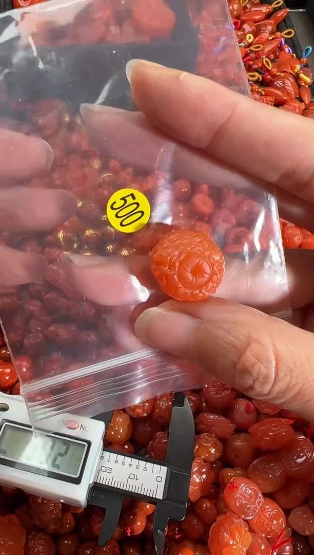 【闪购商品】南红玛瑙颈饰未镶嵌1